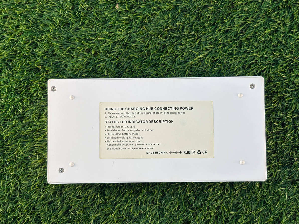 dji phontom 4. 3 slot battery charger