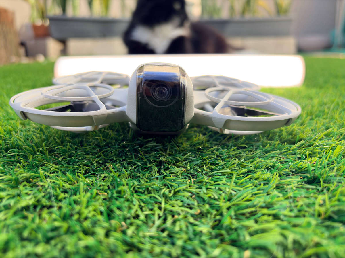 DJI neo