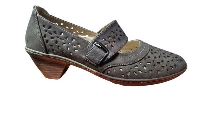 Ladies Heel Brown or Navy