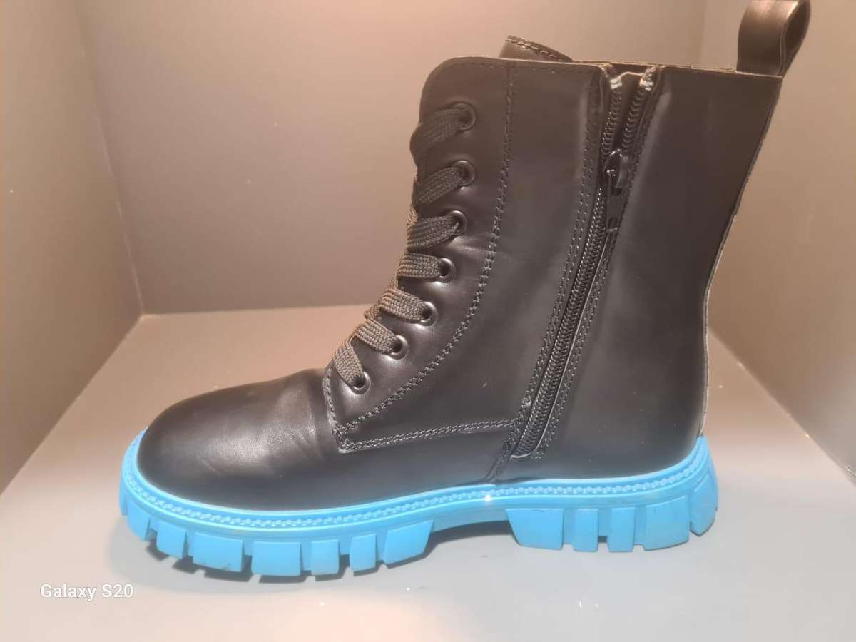 MODA SCAPA Boot  Pink Green Blue