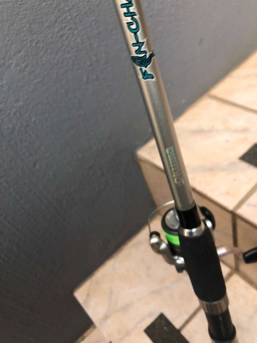 Okuma 2,2m Finchaser Rod +Reel + 250M 8 strand braid + Rod Sleeve