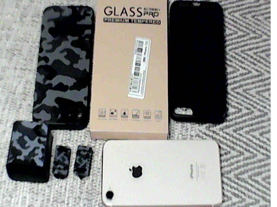iPhone 8 64GB Gold  ,includes many accessories