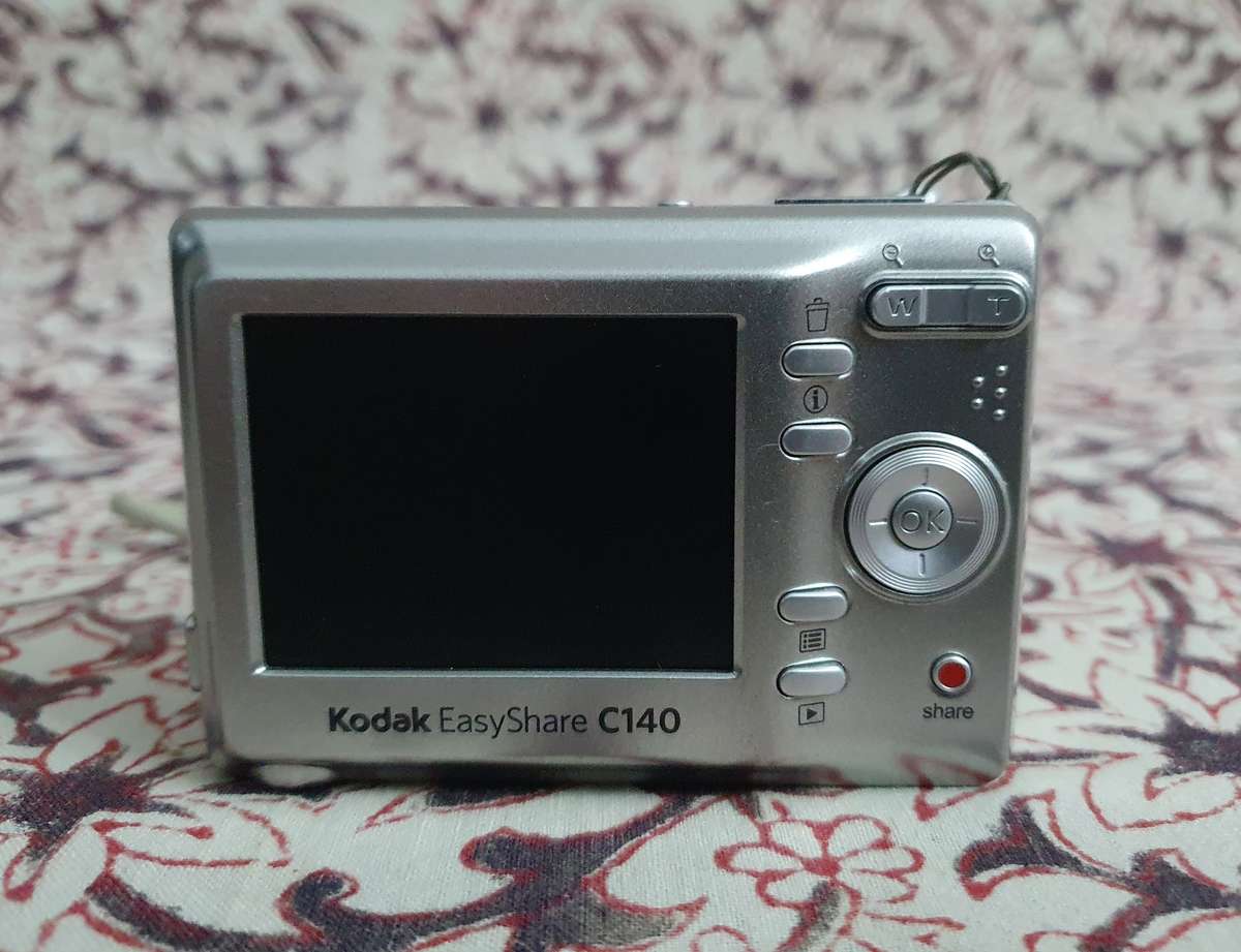 HD PVR Decoder with Remote & Kodak Camera with Bag and Charger ( Untested )