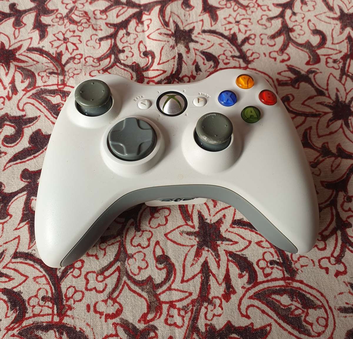 2x Xbox Controller Set ( Not Tested )