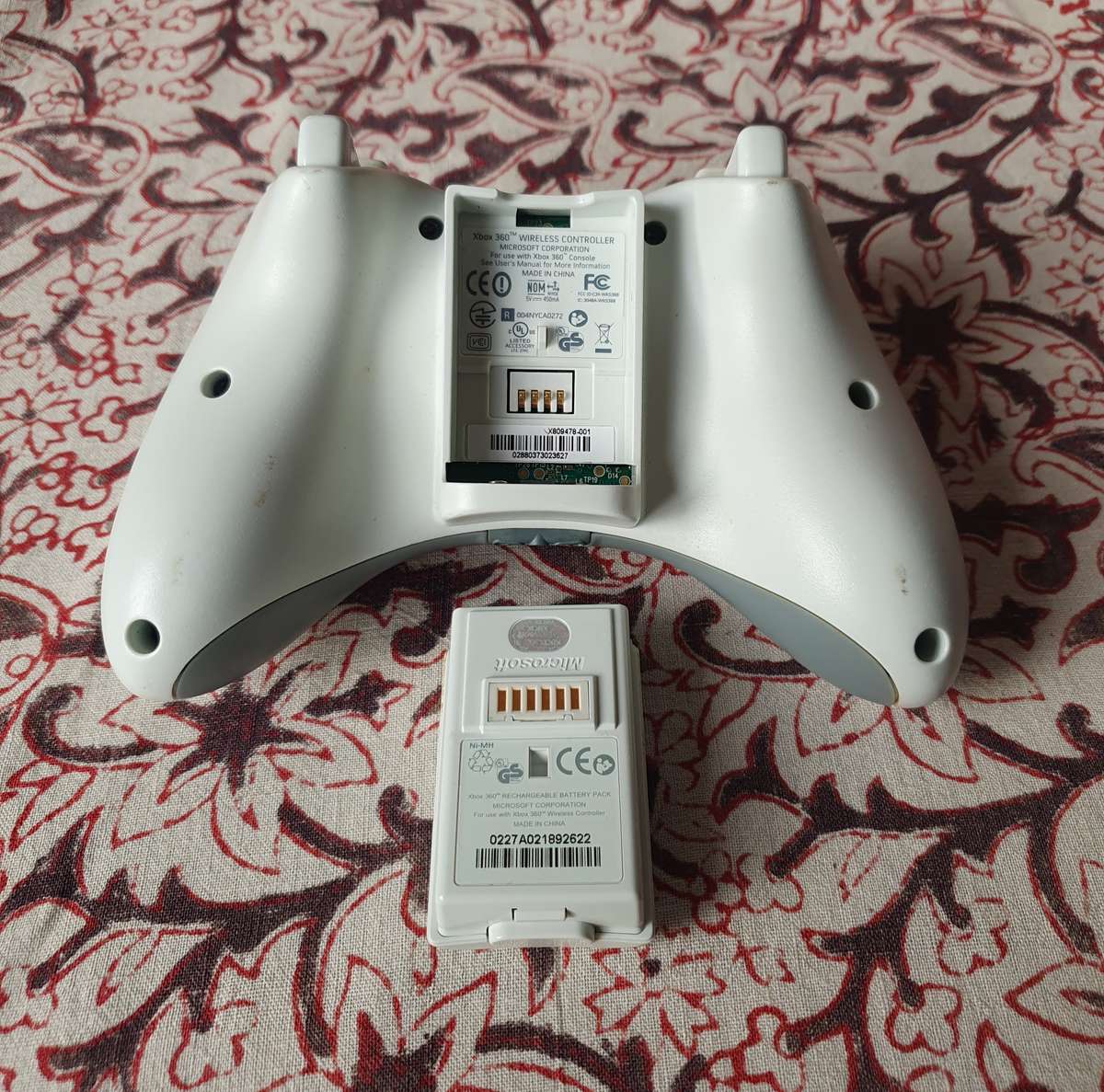 2x Xbox Controller Set ( Not Tested )