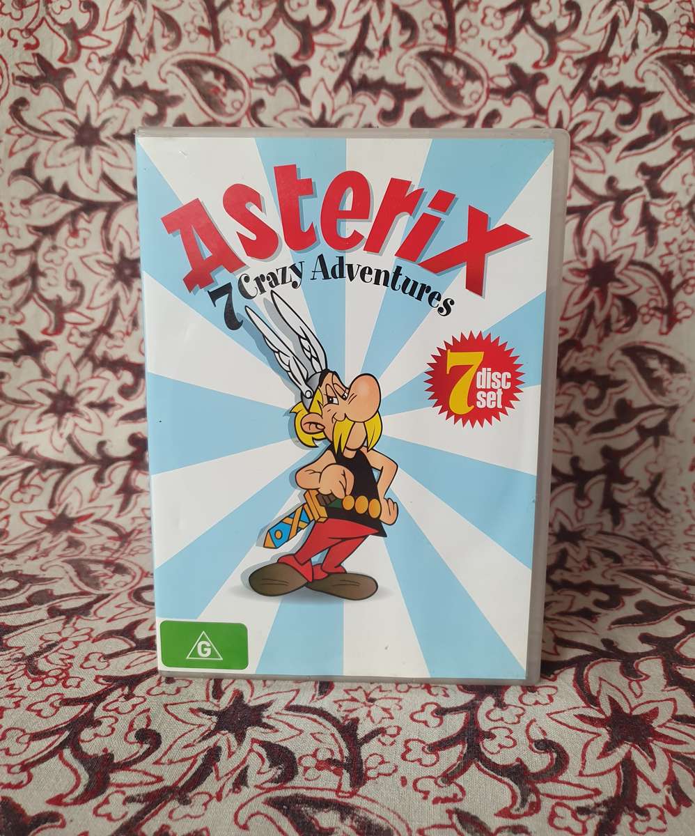 Asterix 7 Crazy Adventures DVD Movie Set ( 1 Disc Missing )