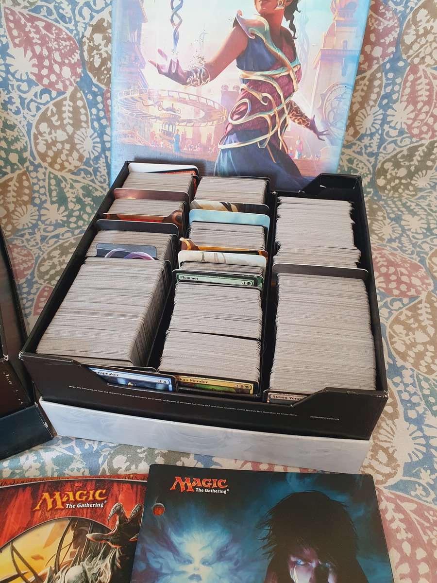 Magic The Gathering Large Game Card Bundle