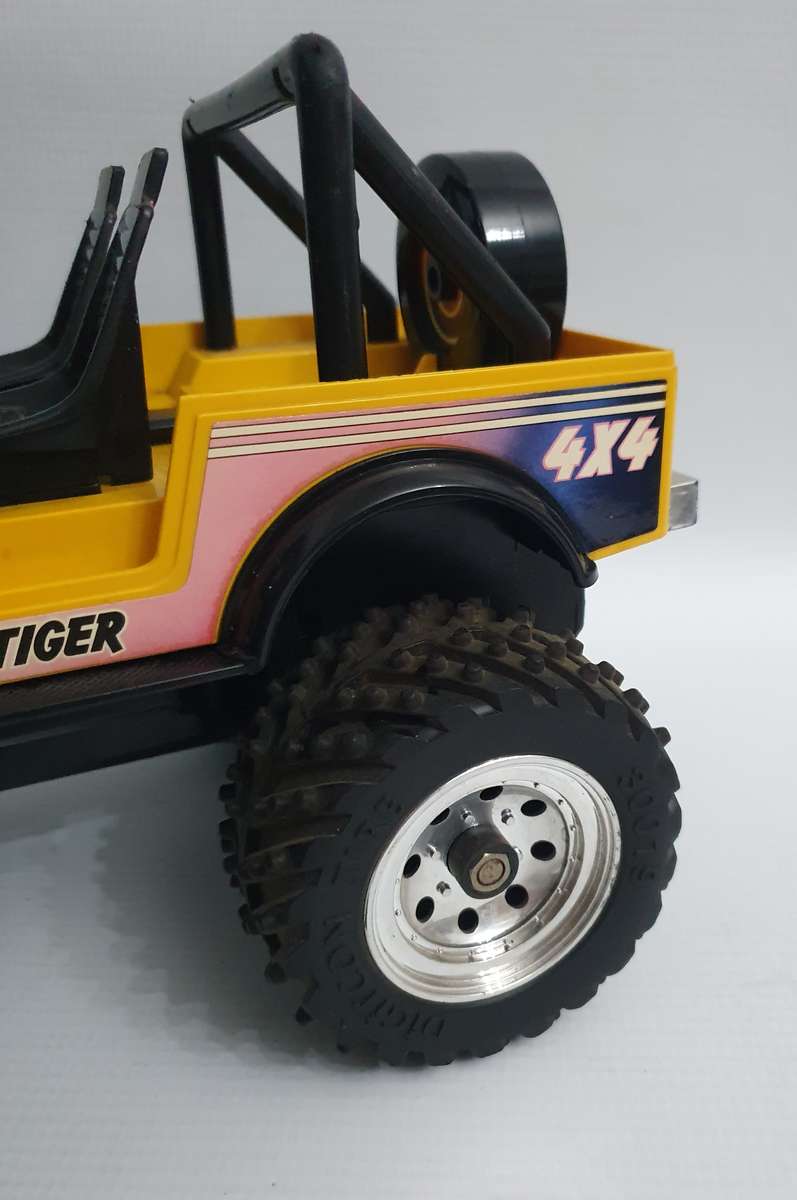 Turbo Tiger 4x4 Car Remote Control Toy ( Not Tested )