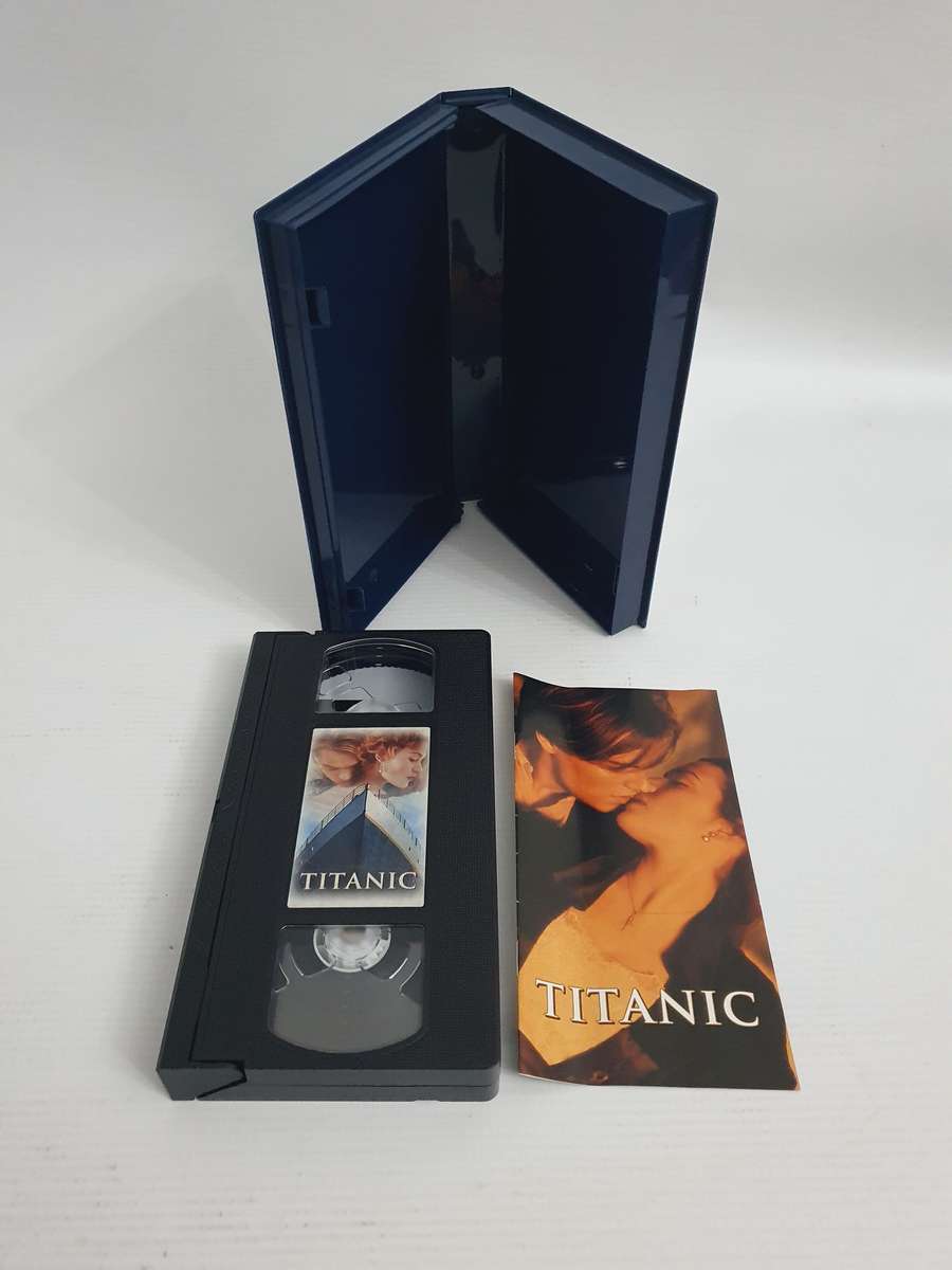 Titanic VHS Tape in Box with Book ( Untested )