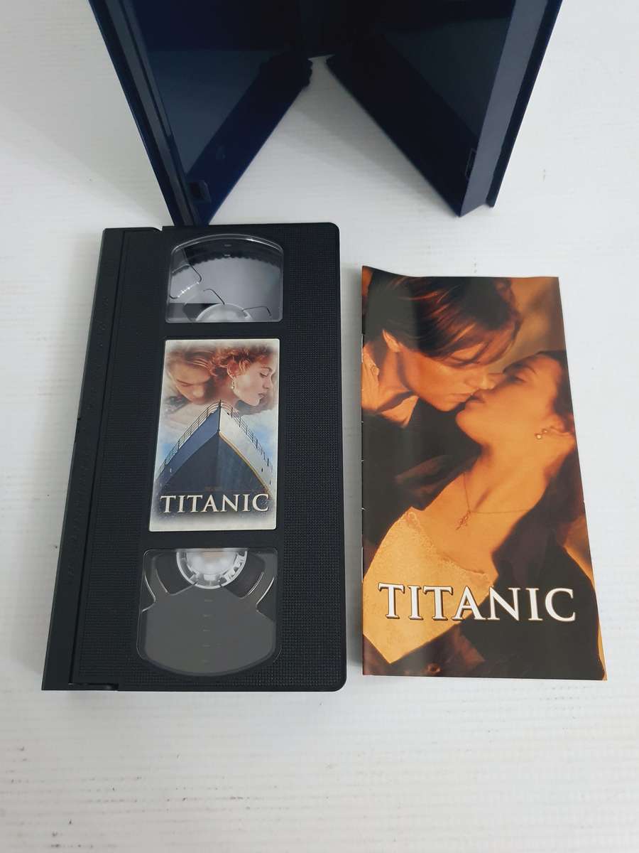 Titanic VHS Tape in Box with Book ( Untested )