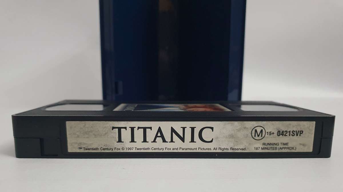 Titanic VHS Tape in Box with Book ( Untested )