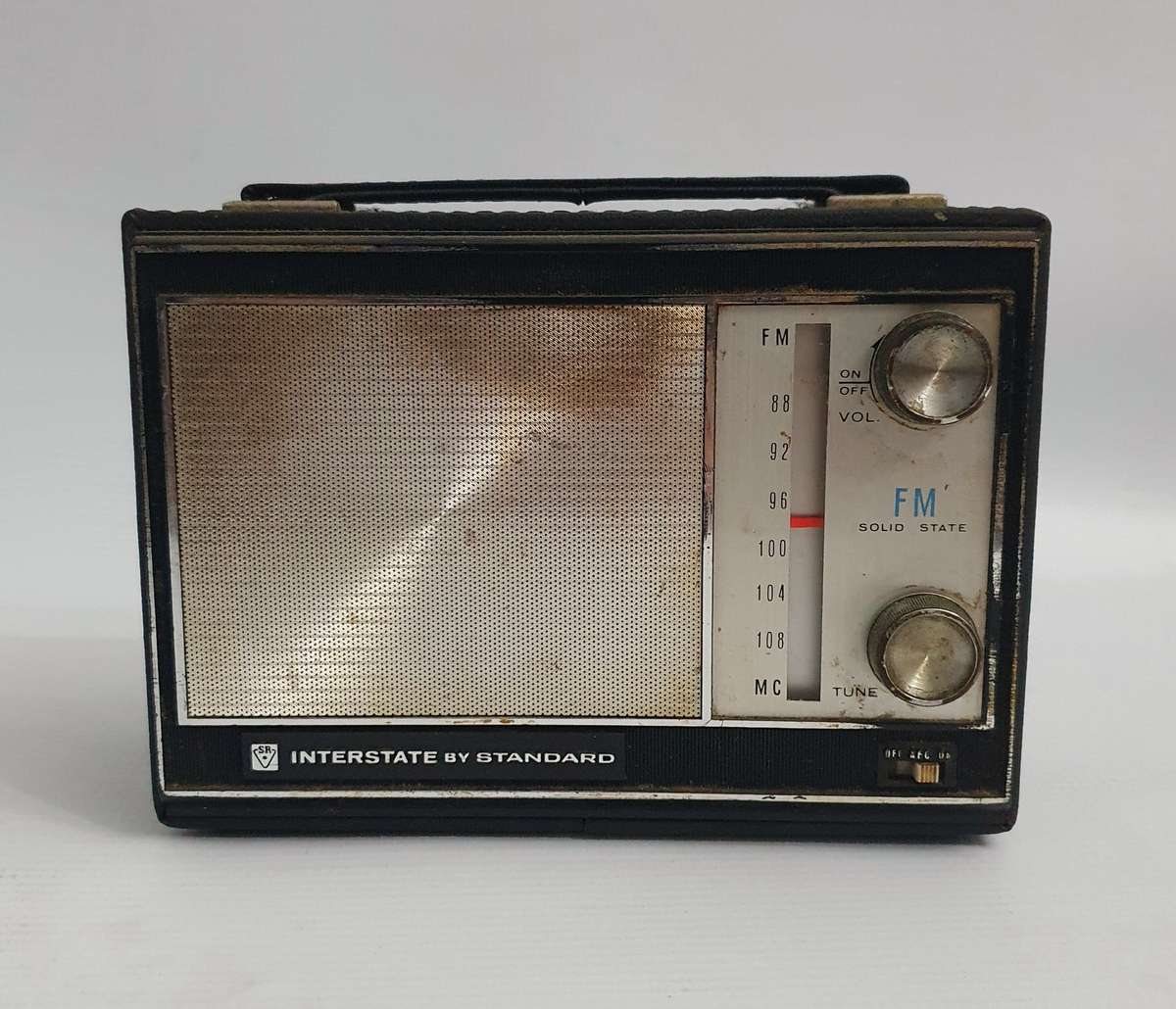 Interstate by Standard FM Solid State Radio ( Untested )