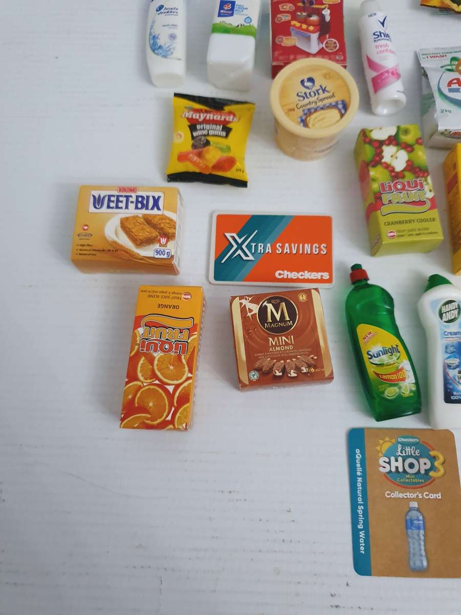 Little Shop 3 Checkers Mini Figures