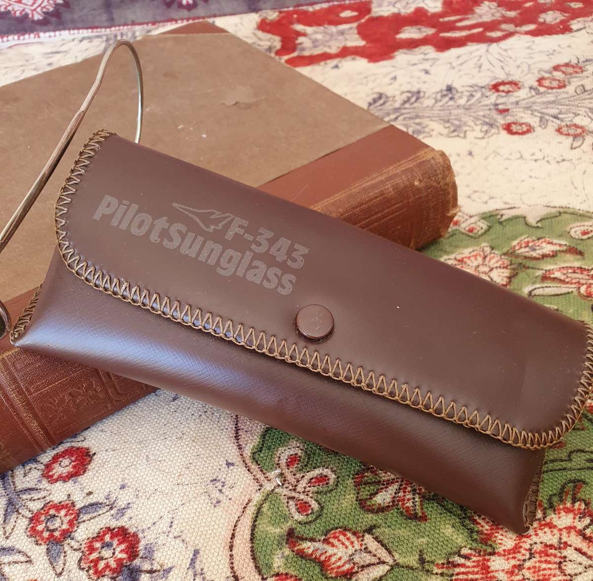 Vintage F-343 Pilot Sunglasses in Case