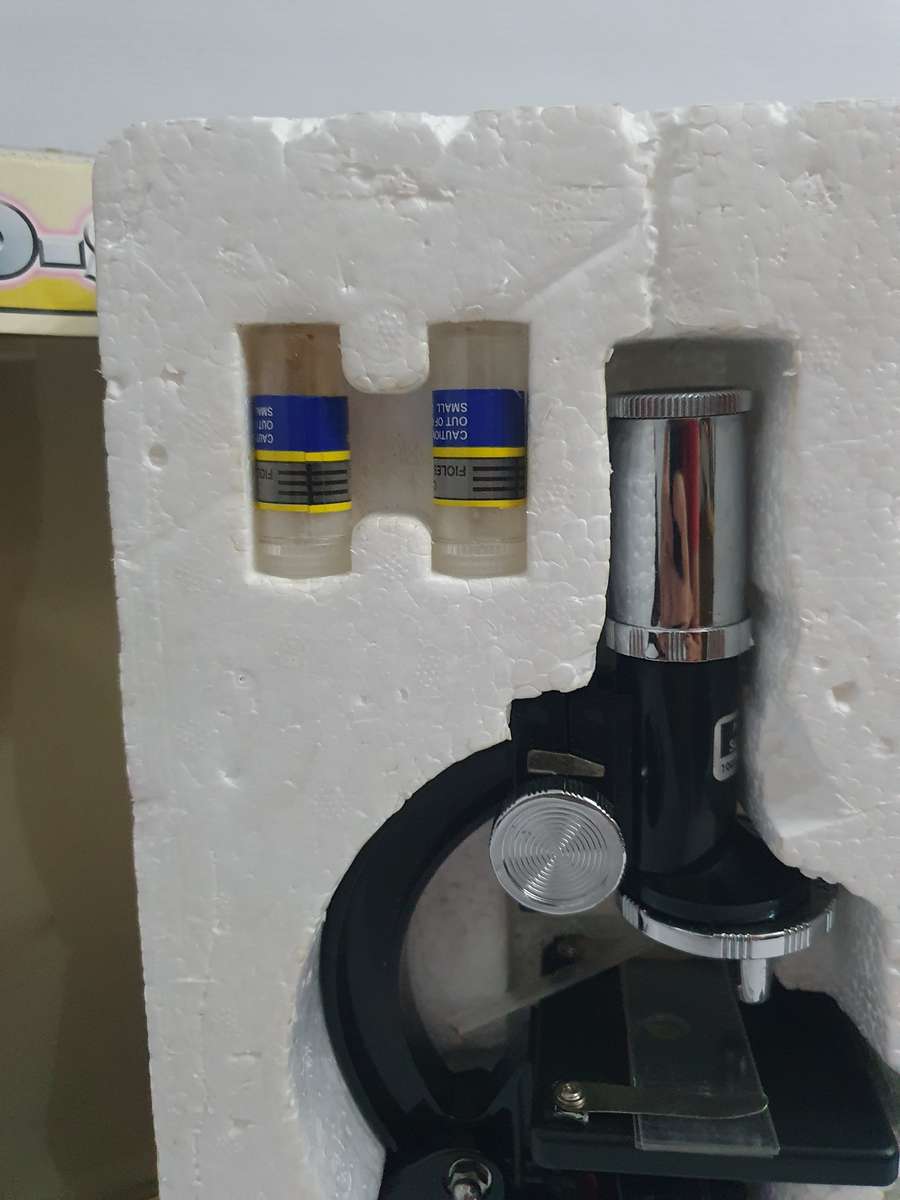 Toy Micro Science Set ( Incomplete )