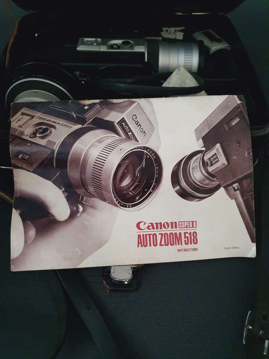Cannon Super 8 Auto Zoom 518 in Leather Cannon Carrier