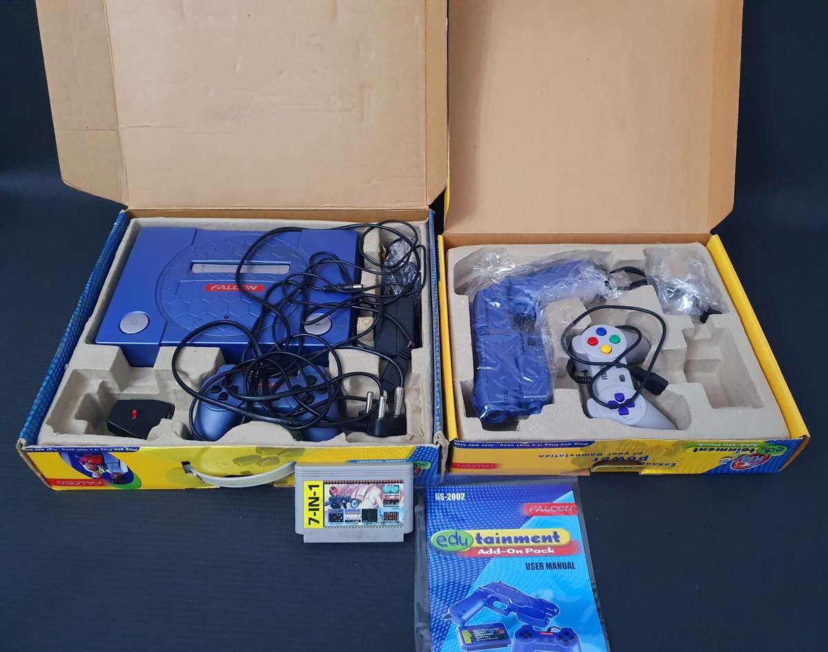 Falcon PC Kid 3 Boxed Game Set Plug & Play