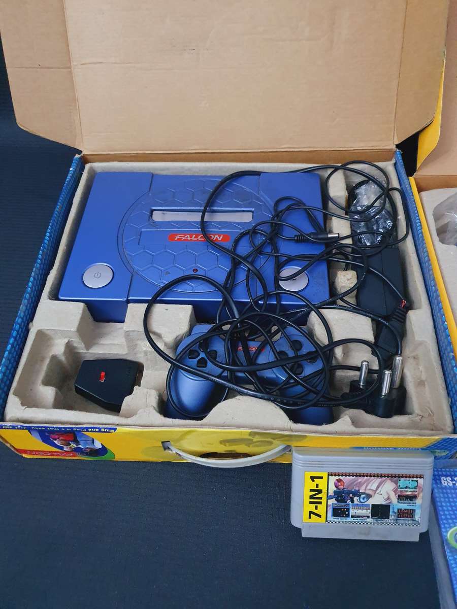 Falcon PC Kid 3 Boxed Game Set Plug & Play