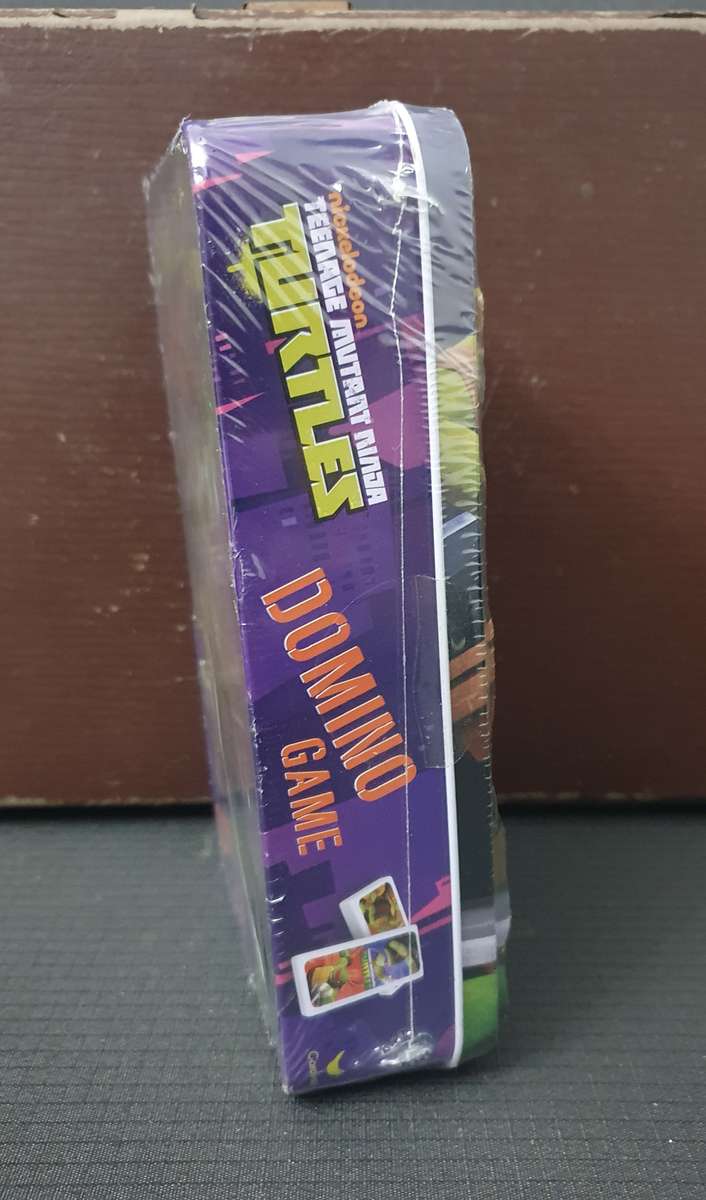 Teenage Mutant Ninja Turtles Domino's Game ( Sealed )