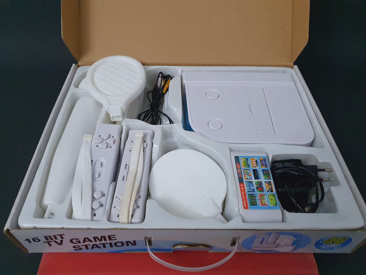 16 Bit TV GAME STATION ( Untested )