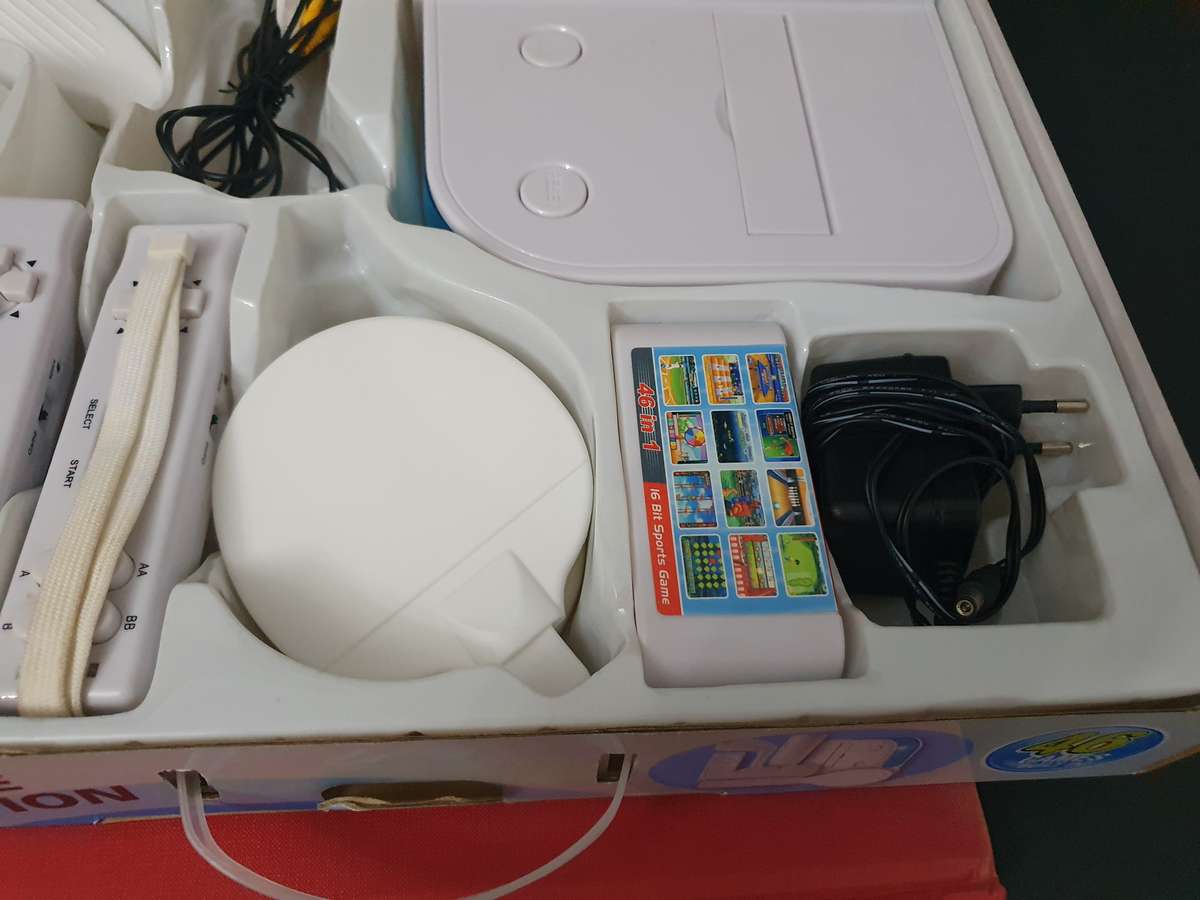 16 Bit TV GAME STATION ( Untested )