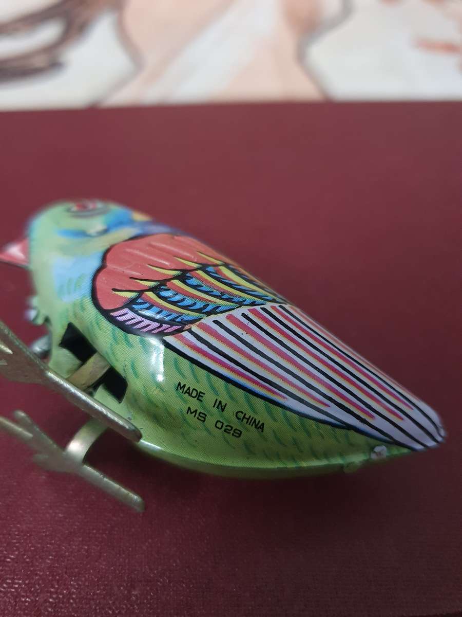 Chinese Small Tin Metal Birdie Toy  Made in China