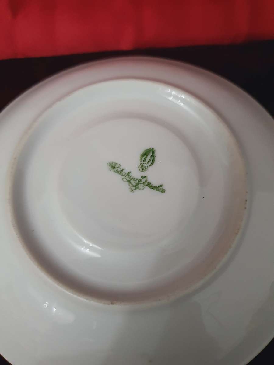 Vintage Kütahaya Porselen Hand Painted Decorative Plate in Maroon Velvet Box Turkish