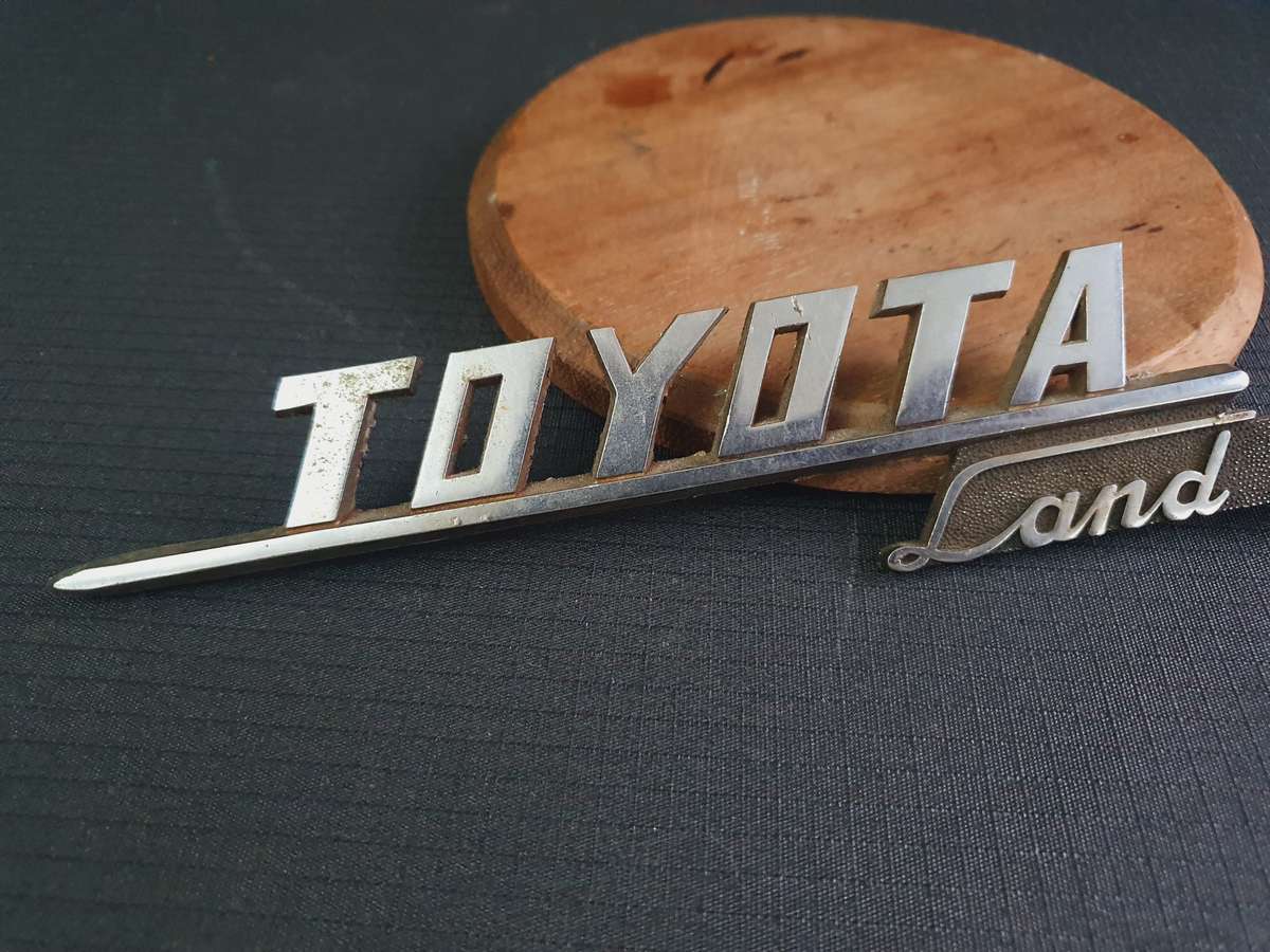 Genuine Vintage 1969 -1973 Toyota Land Cruiser Fender Emblem