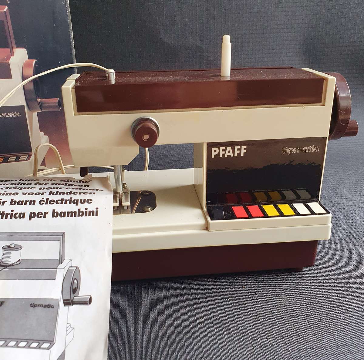 Vintage PFAFF German Electric Children's Plastic Sewing Machine ( Untested )
