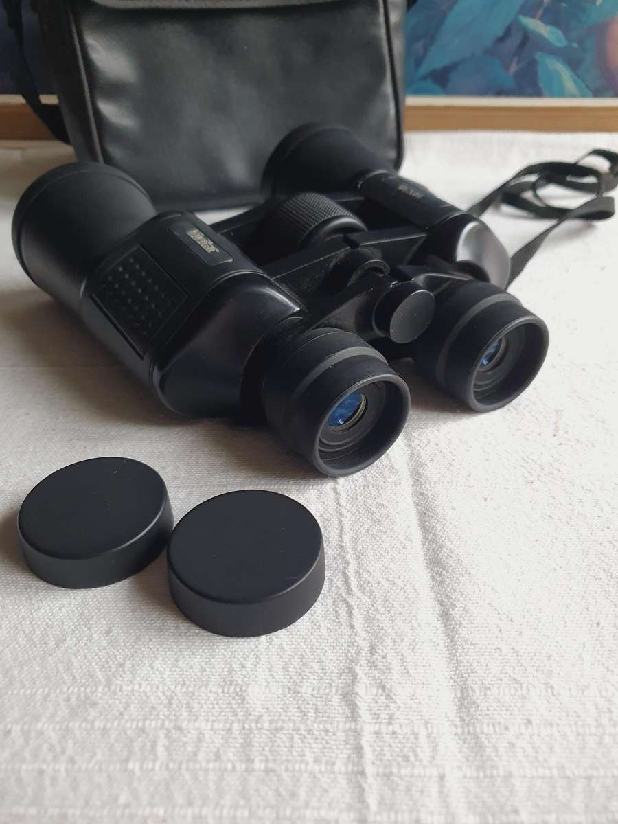 Vivitar Sport Series Binoculars in Bag 10x50 ( Working )