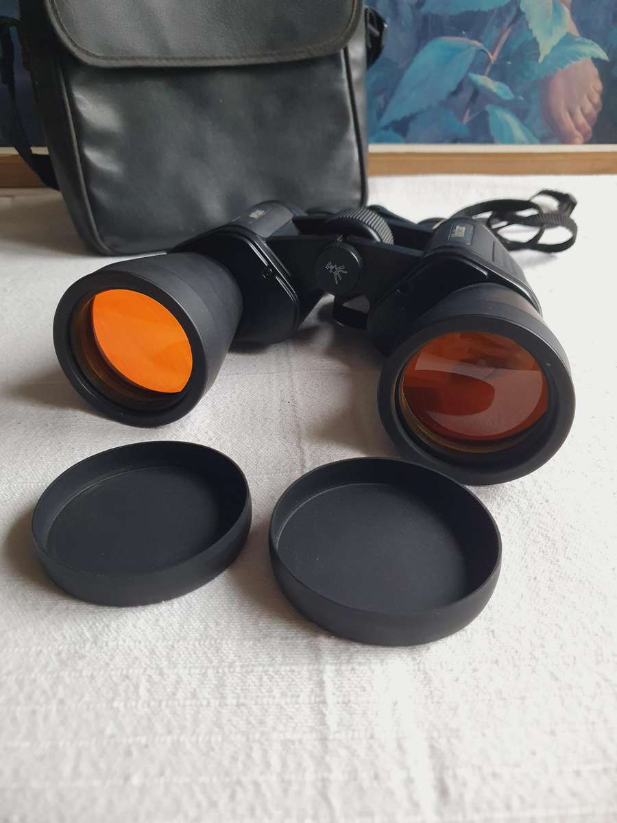Vivitar Sport Series Binoculars in Bag 10x50 ( Working )
