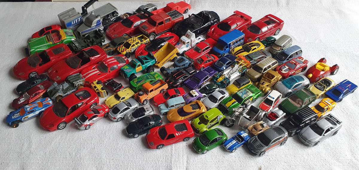 Toy Car Collection Metal / Plastic Bundle