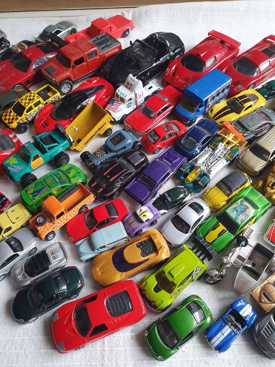 Toy Car Collection Metal / Plastic Bundle