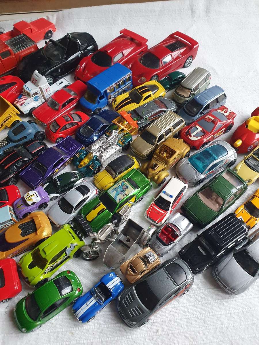 Toy Car Collection Metal / Plastic Bundle