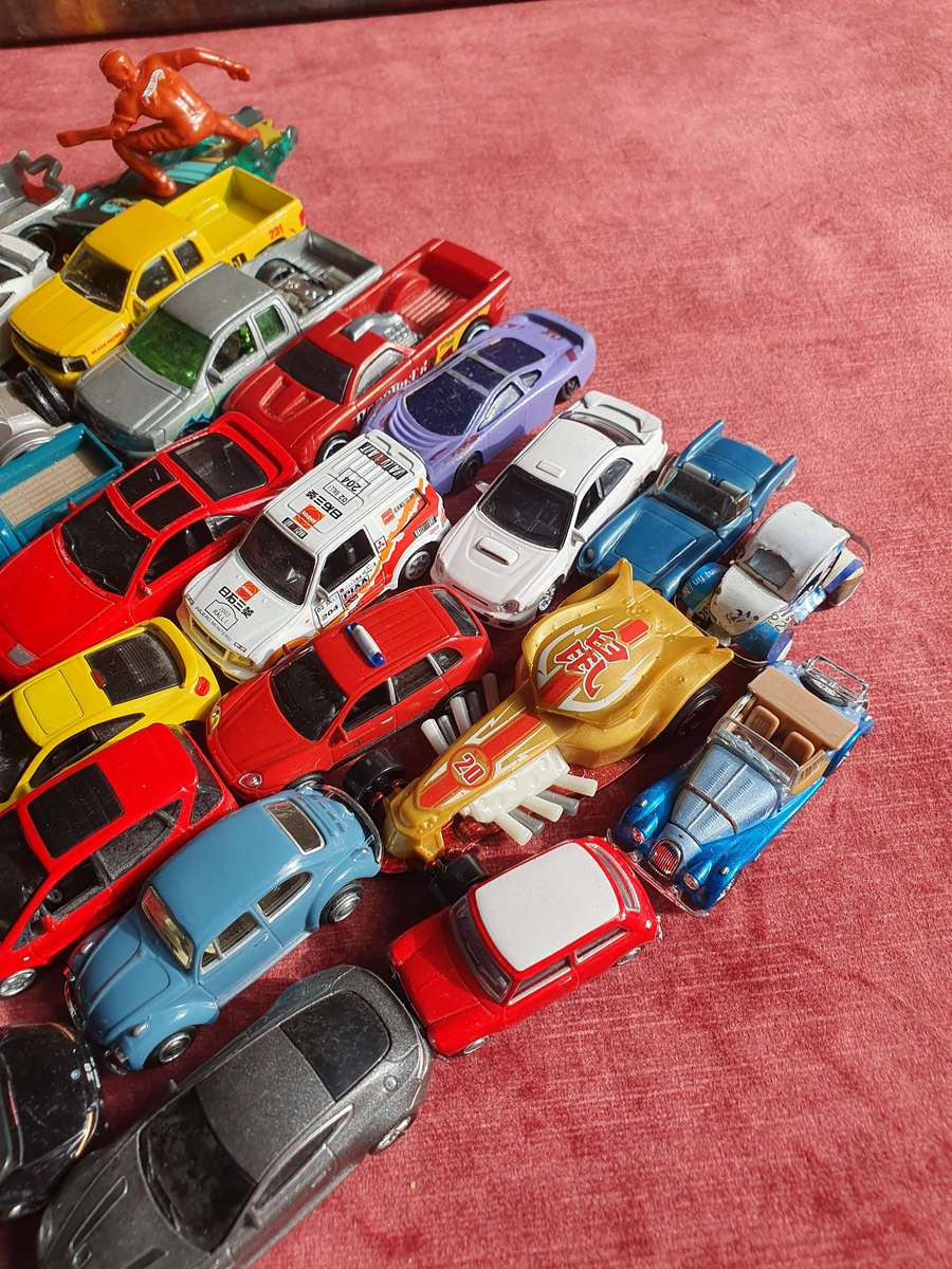 Metal/Plastic Toy Car Bundle