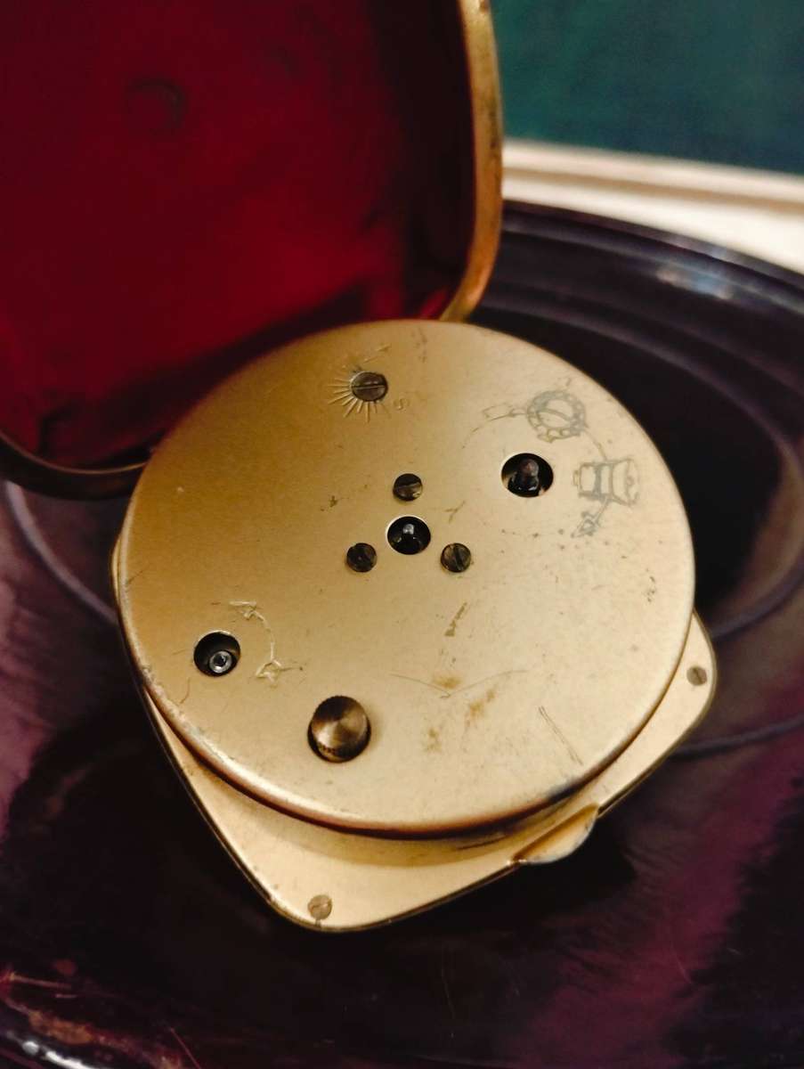 Vintage Europa 2 Jewels German Small Clock