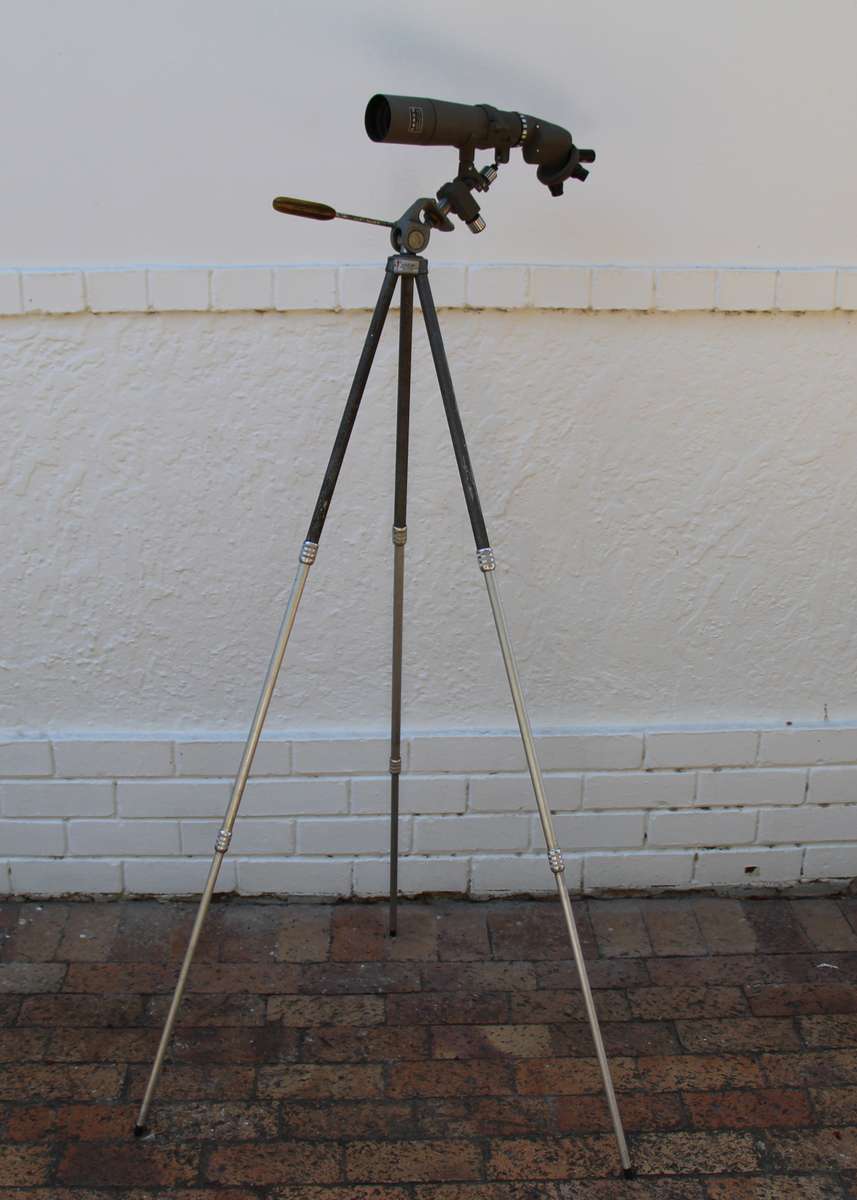 Vintage Tasco Telescope Achromatic Coated Lens Japan with Arrow Adjustable Tripod Chicago