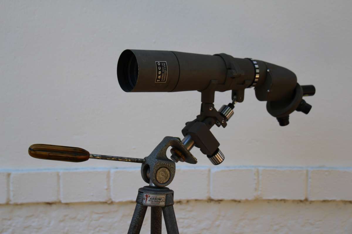 Vintage Tasco Telescope Achromatic Coated Lens Japan with Arrow Adjustable Tripod Chicago