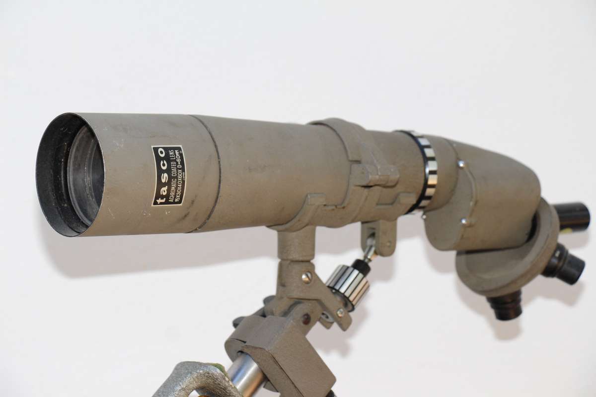 Vintage Tasco Telescope Achromatic Coated Lens Japan with Arrow Adjustable Tripod Chicago