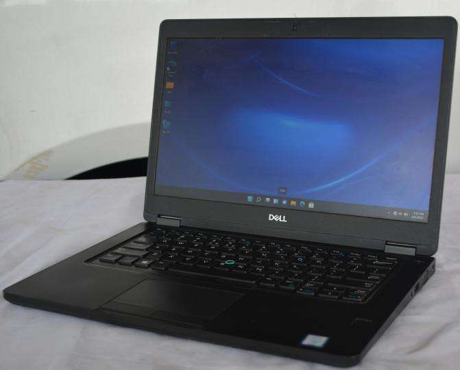 FIRESALE dell  L5490, 8th gen core i5, 500gb hd, 8gb ram, wifi, 3g, cam, 14.1``, win 11 pro, etc