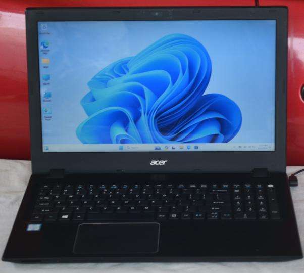 acer n15q1, 6thgen core i5, 256gb ssd, 8gb ram, 15.6 inch, hdmi, vga, dvdrw, wifi, win 11 pro, etc