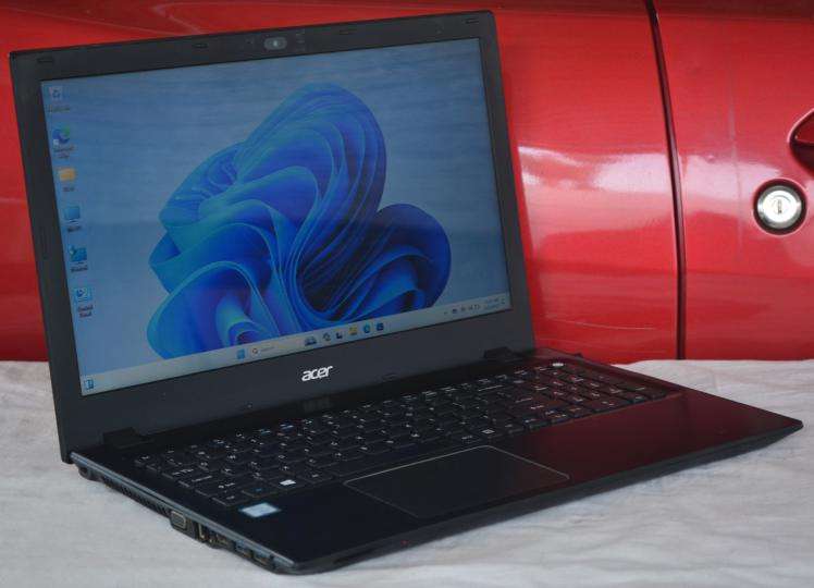 acer n15q1, 6thgen core i5, 256gb ssd, 8gb ram, 15.6 inch, hdmi, vga, dvdrw, wifi, win 11 pro, etc
