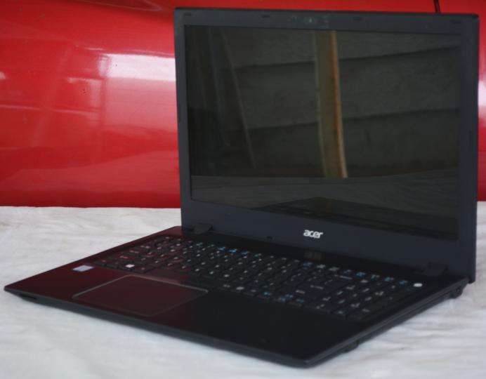 acer n15q1, 6thgen core i5, 256gb ssd, 8gb ram, 15.6 inch, hdmi, vga, dvdrw, wifi, win 11 pro, etc