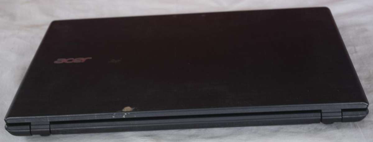 acer n15q1, 6thgen core i5, 256gb ssd, 8gb ram, 15.6 inch, hdmi, vga, dvdrw, wifi, win 11 pro, etc