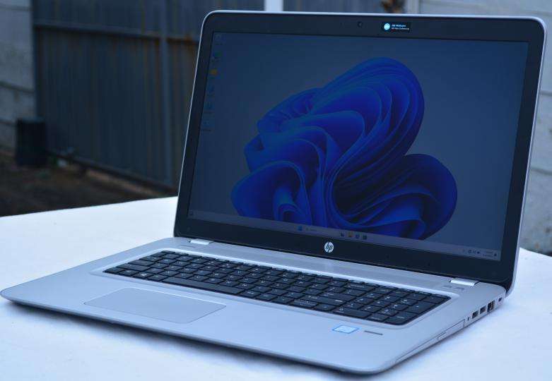 hp 470g4, 7th gen core i7, 256gb ssd, 16gb ram, 17.3 inch, nvidia gef 930mx, wifi, win 11 pro, etc