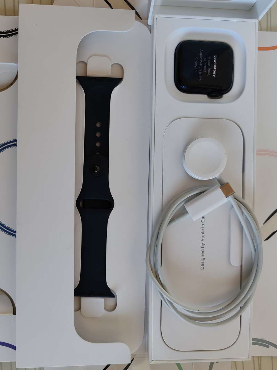 Apple Watch SE 2nd Gen 40mm GPS