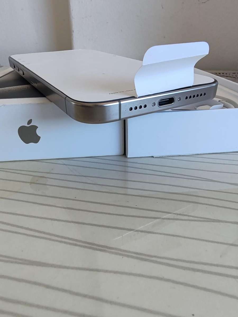 Apple iPhone 15 Pro Max 512GB - Natural Titanium