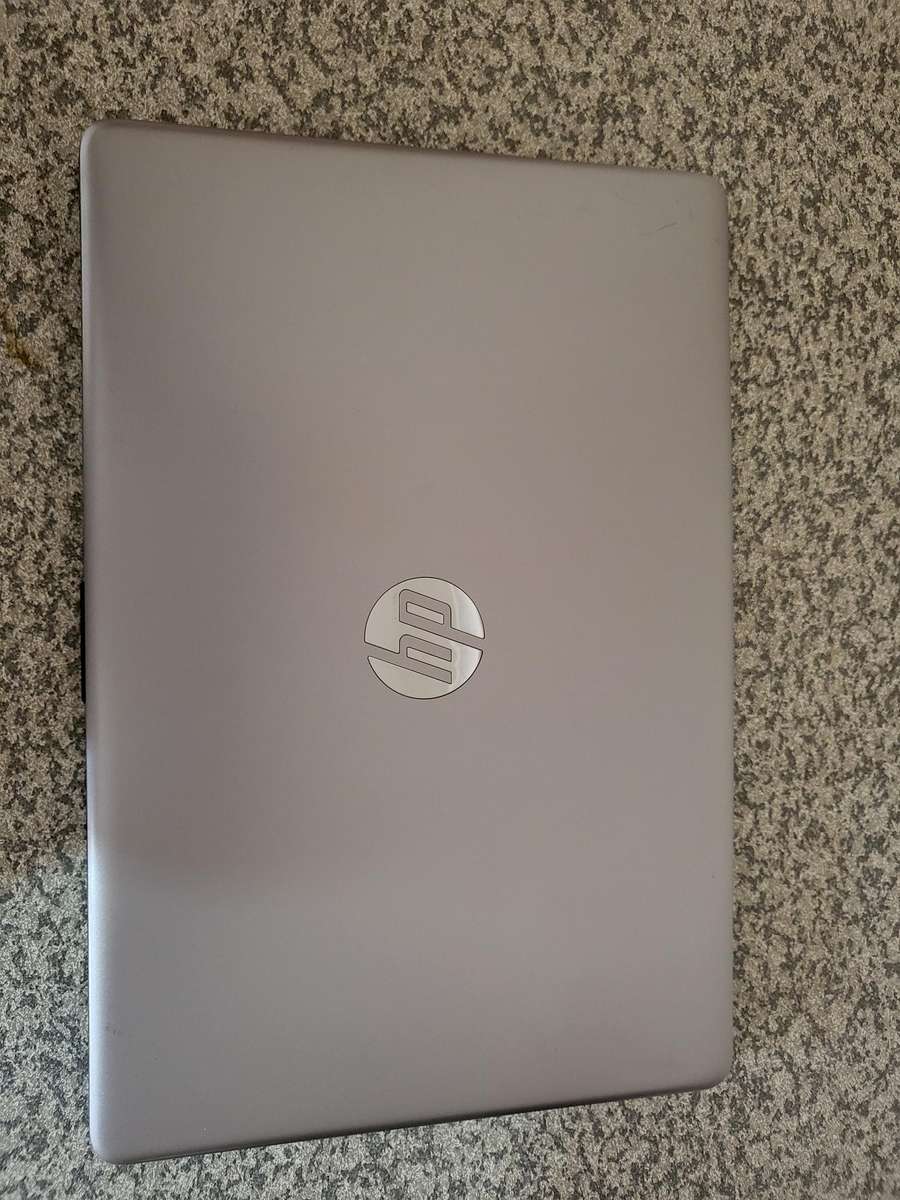 HP 250 G8 10th Gen Intel Core i3-1005G1