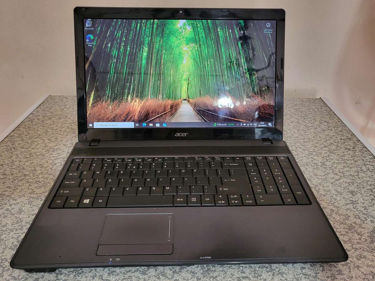 Acer Aspire 5349 Core i5 Notebook 500GB HDD 4GB Ram