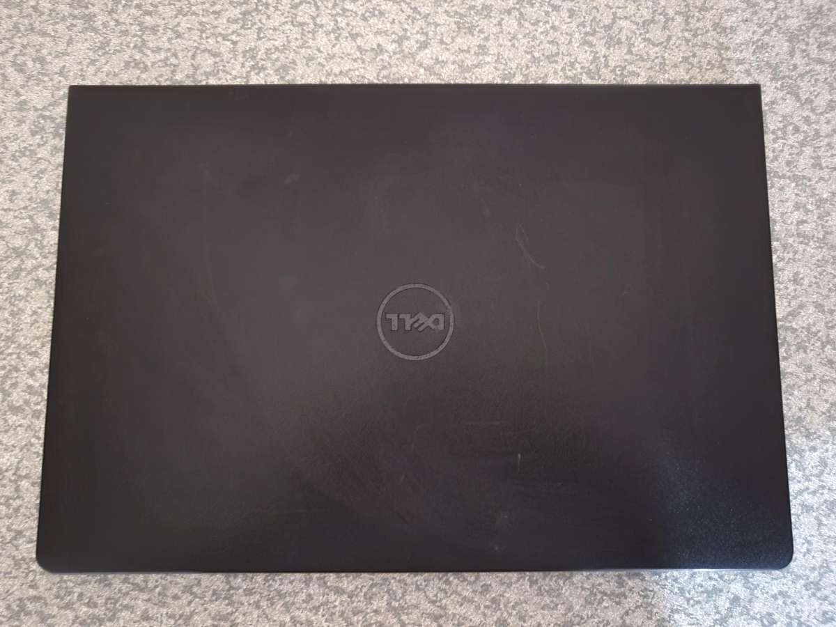 Dell Inspiron 153567 15.6 Laptop (i57200U, 8GB DDR4, 256GB SSD)